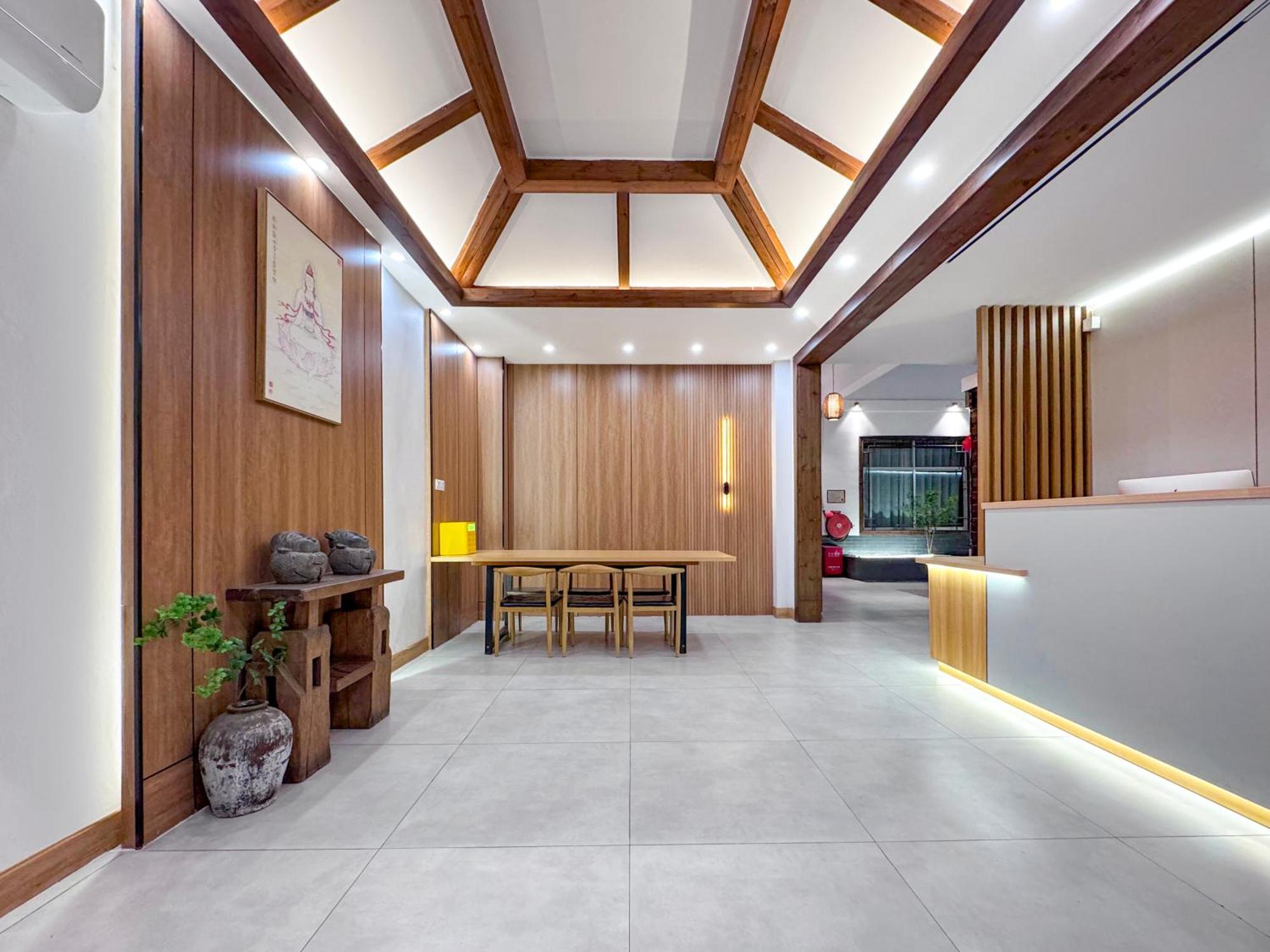 Phoenix Haven Fenghuang County Exterior photo