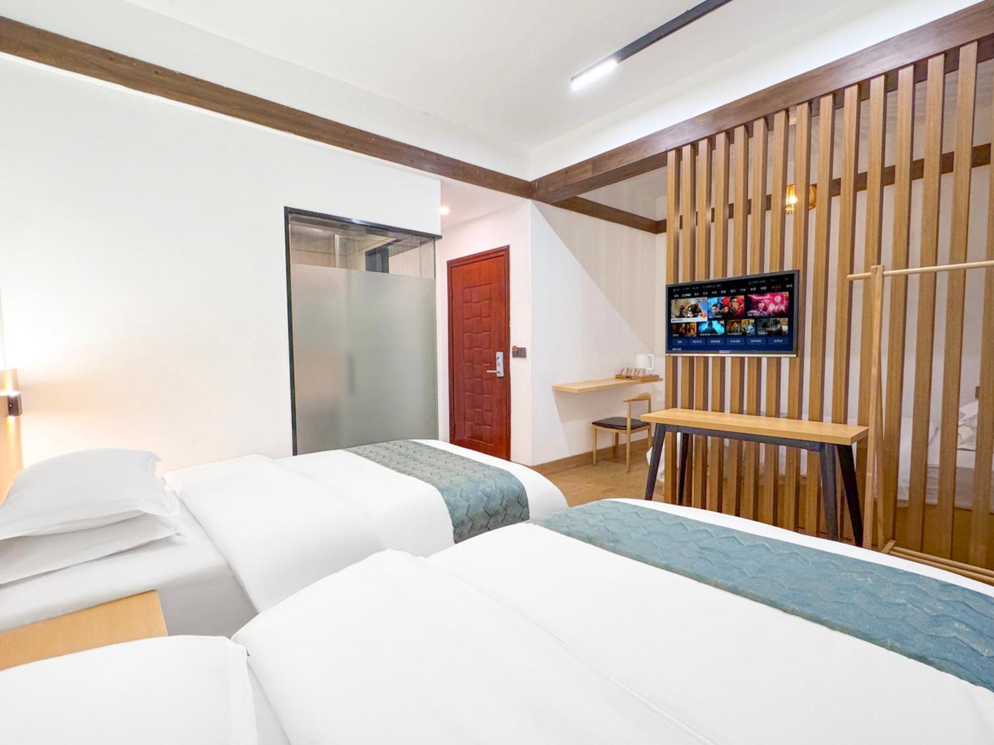 Phoenix Haven Fenghuang County Exterior photo
